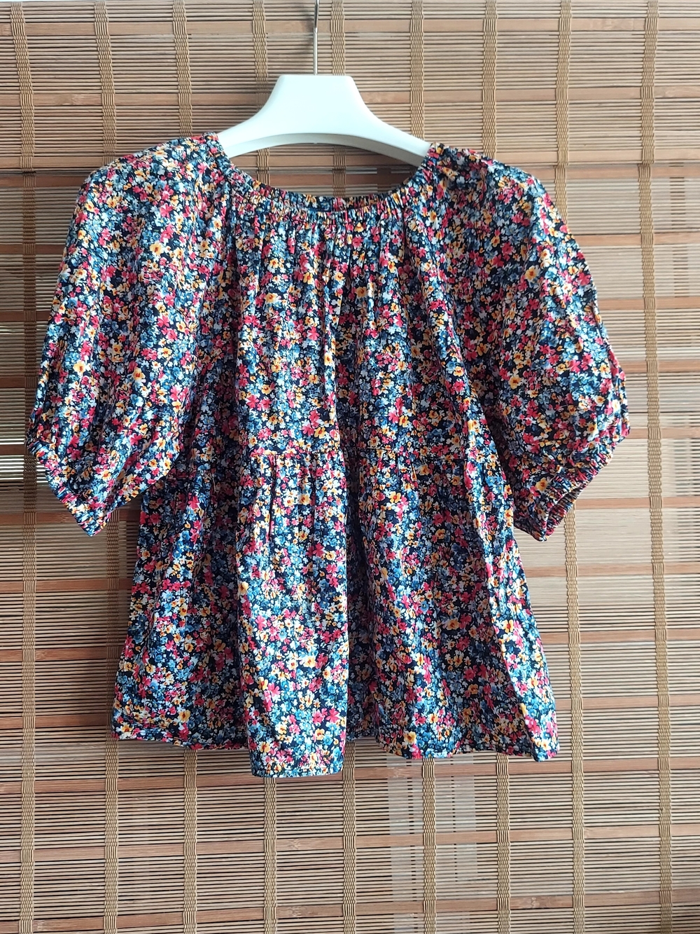 Old Navy Navy Floral Puff Sleeve Top